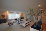 240 Hibiscus livingroom