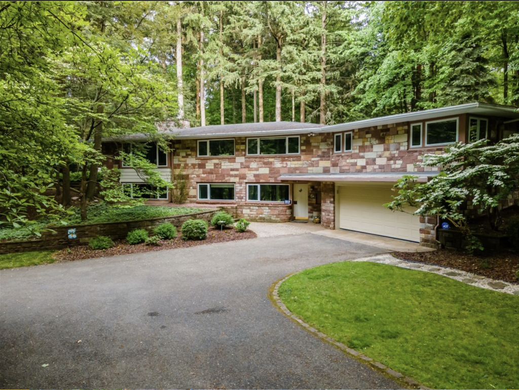 110 Thornell Road front