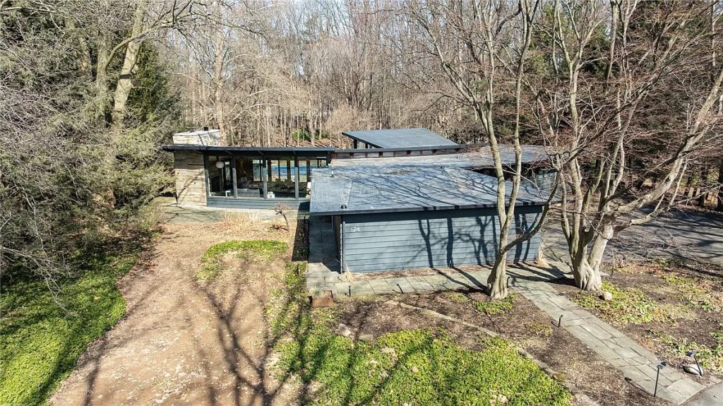 174 Golf Avenue 2025 Overhead